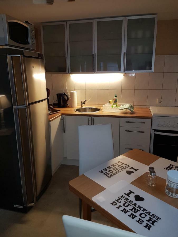Koln-Bonn Appartment เวสเซลลิง ภายนอก รูปภาพ