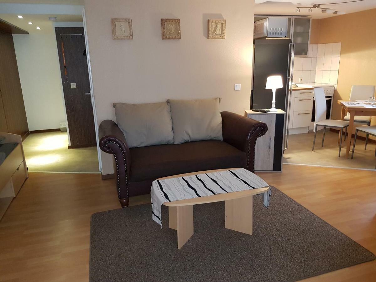 Koln-Bonn Appartment เวสเซลลิง ภายนอก รูปภาพ